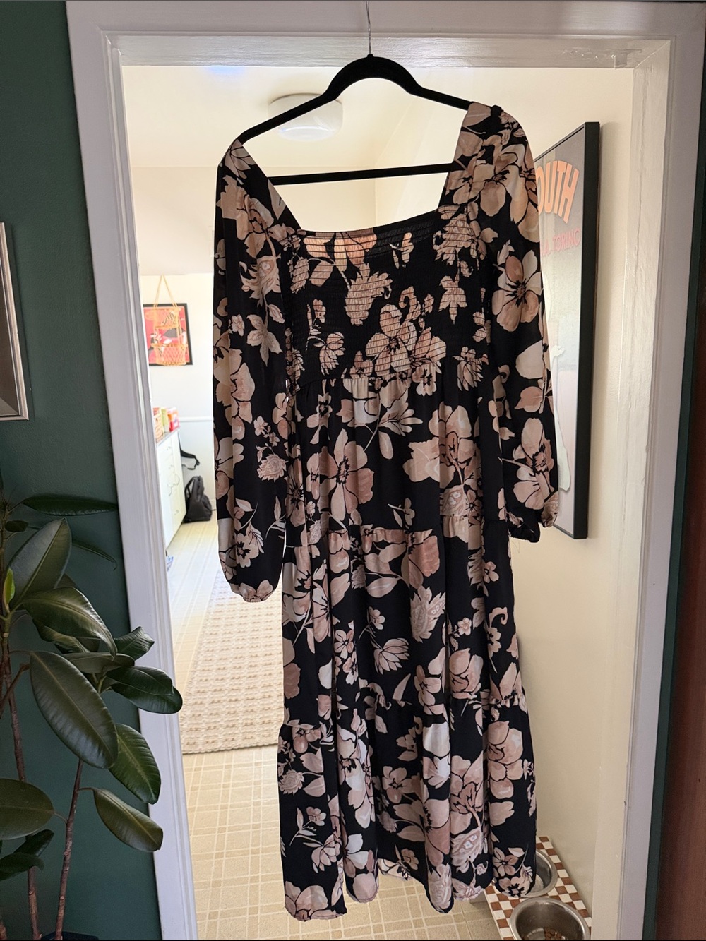 Black Midi Dress with Beige Floral Print and Puff Sleeves